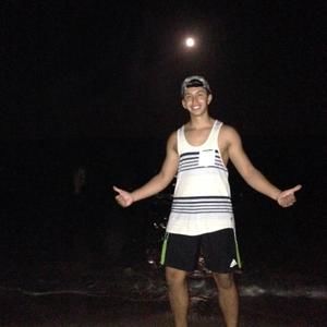 Meet your Posher, Luis